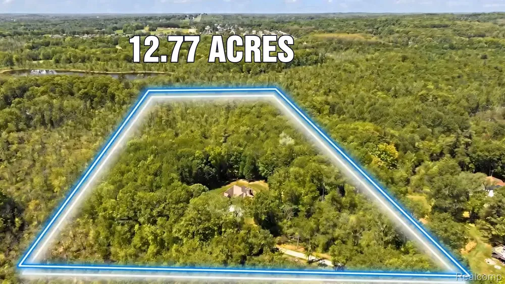 3957 Mill Lake Road Orion Charter Township, MI 48360