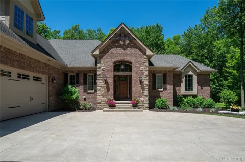 3957 Mill Lake Road