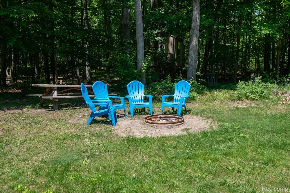 3957 Mill Lake Road Orion Charter Township, MI 48360