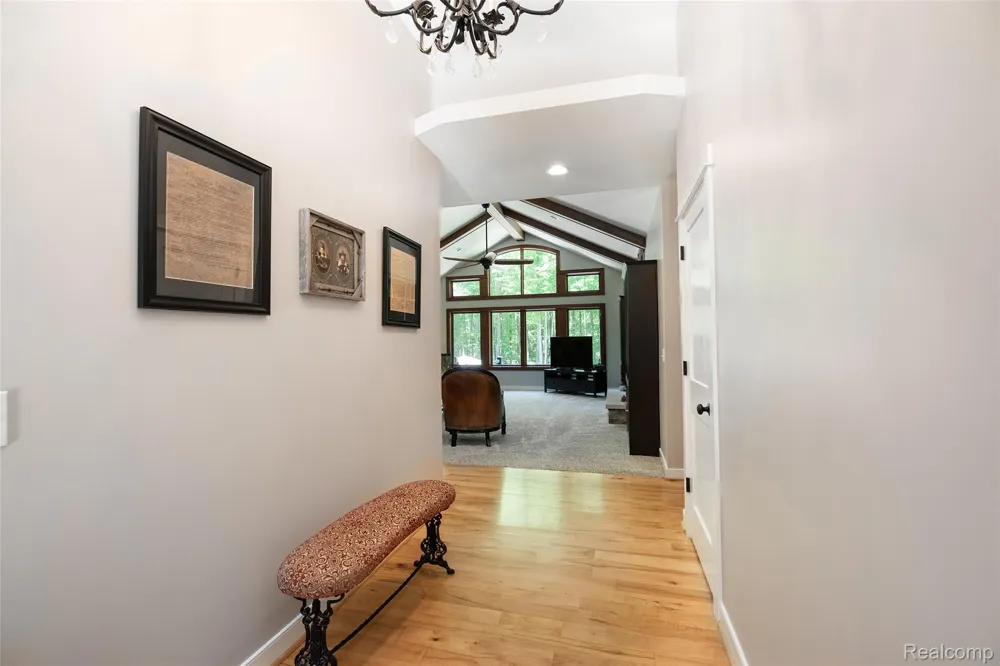 3957 Mill Lake Road Orion Charter Township, MI 48360