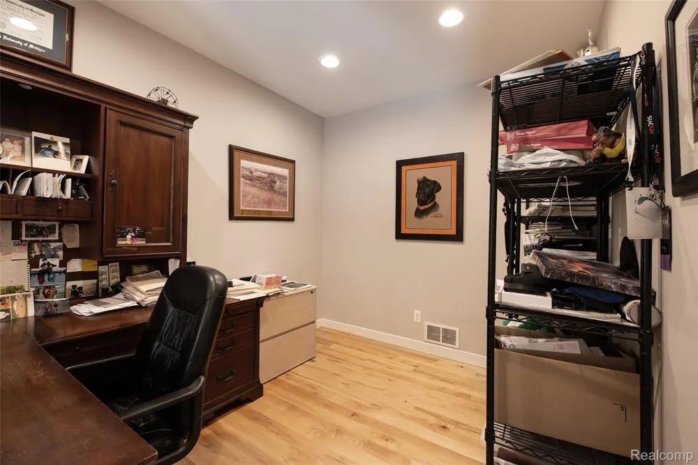 3957 Mill Lake Road Orion Charter Township, MI 48360