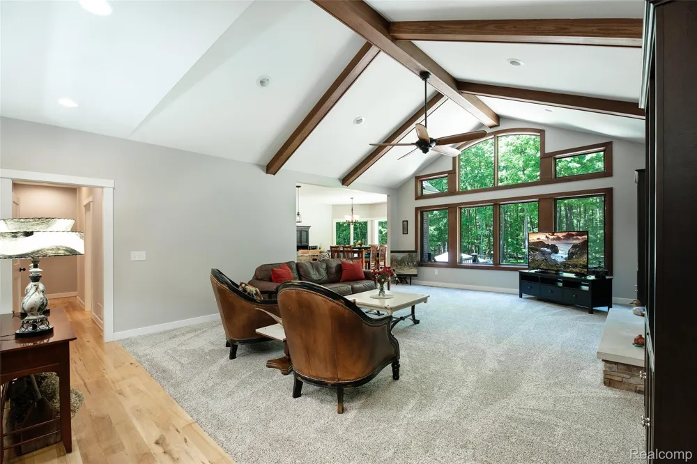 3957 Mill Lake Road Orion Charter Township, MI 48360