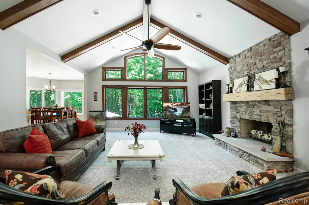 3957 Mill Lake Road Orion Charter Township, MI 48360
