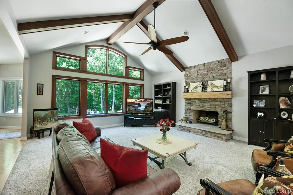 3957 Mill Lake Road Orion Charter Township, MI 48360