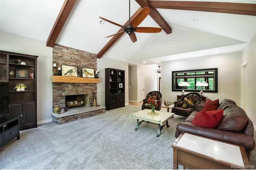3957 Mill Lake Road Orion Charter Township, MI 48360