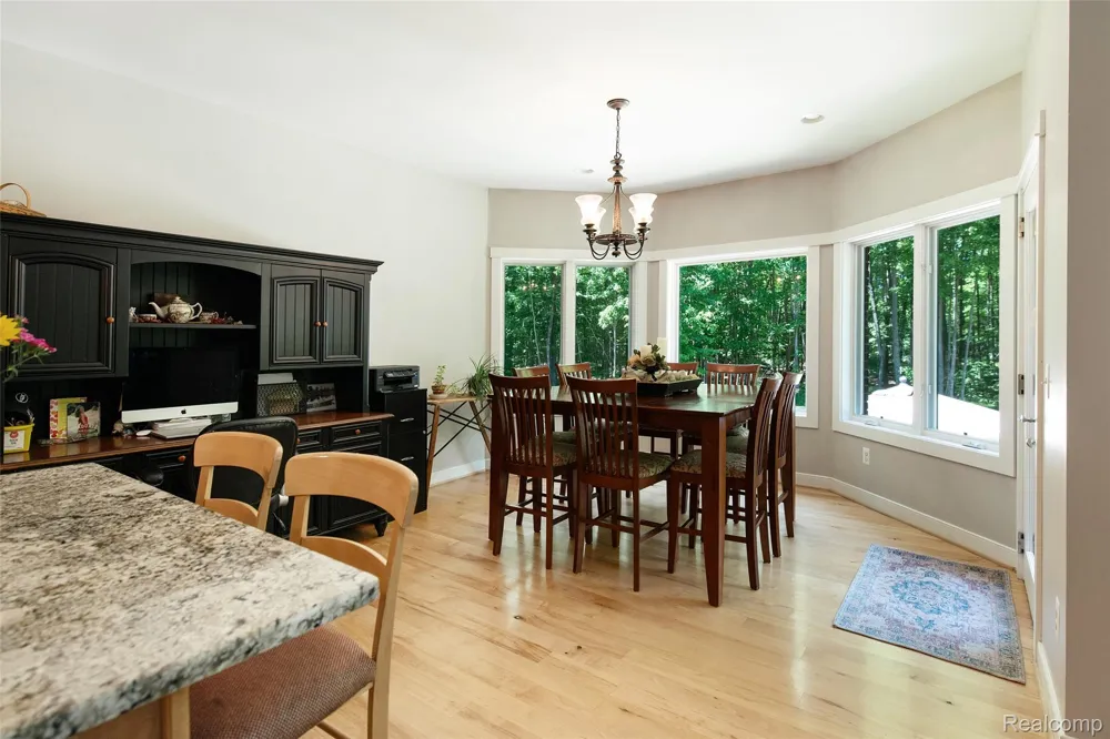3957 Mill Lake Road Orion Charter Township, MI 48360