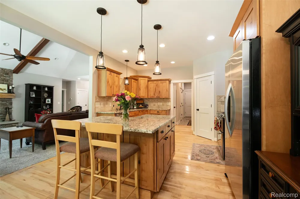 3957 Mill Lake Road Orion Charter Township, MI 48360