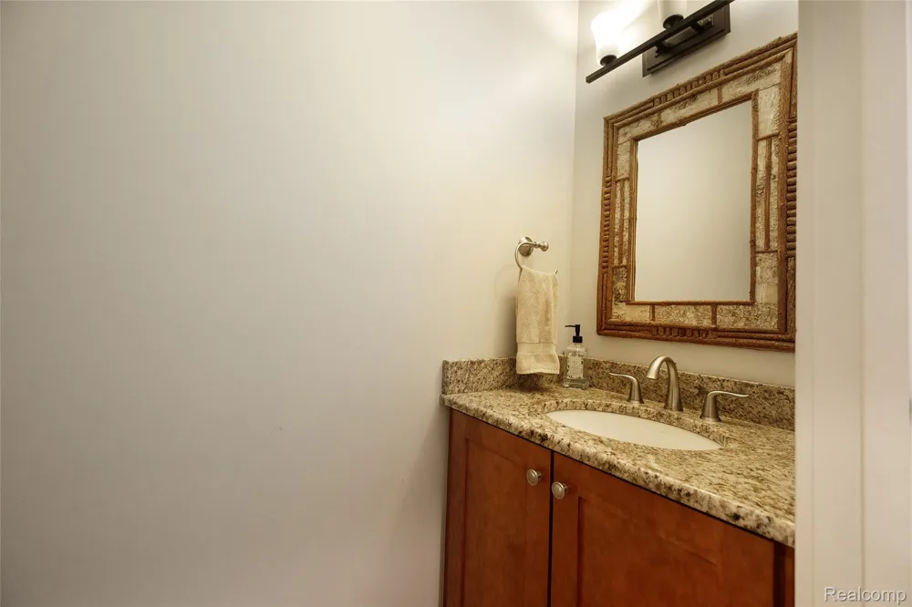 3957 Mill Lake Road Orion Charter Township, MI 48360