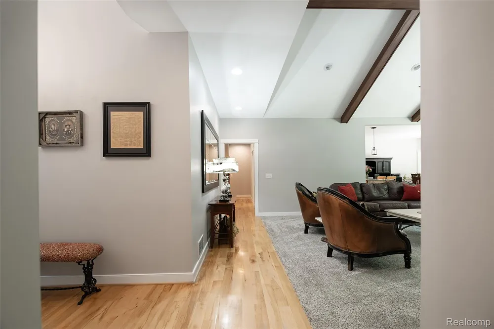3957 Mill Lake Road Orion Charter Township, MI 48360