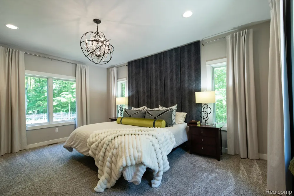 3957 Mill Lake Road Orion Charter Township, MI 48360