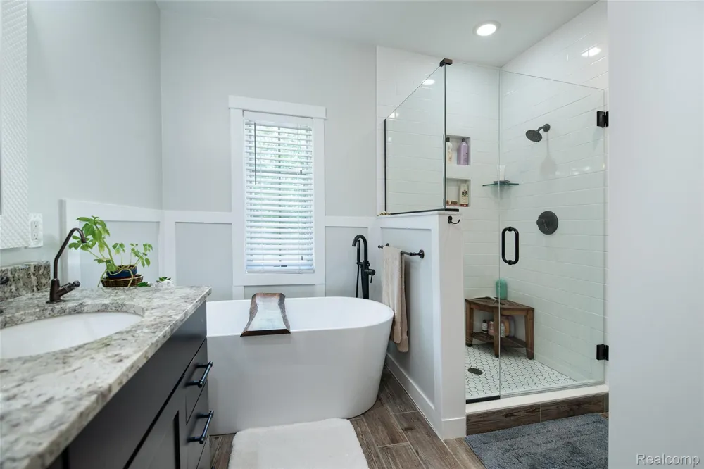 3957 Mill Lake Road Orion Charter Township, MI 48360