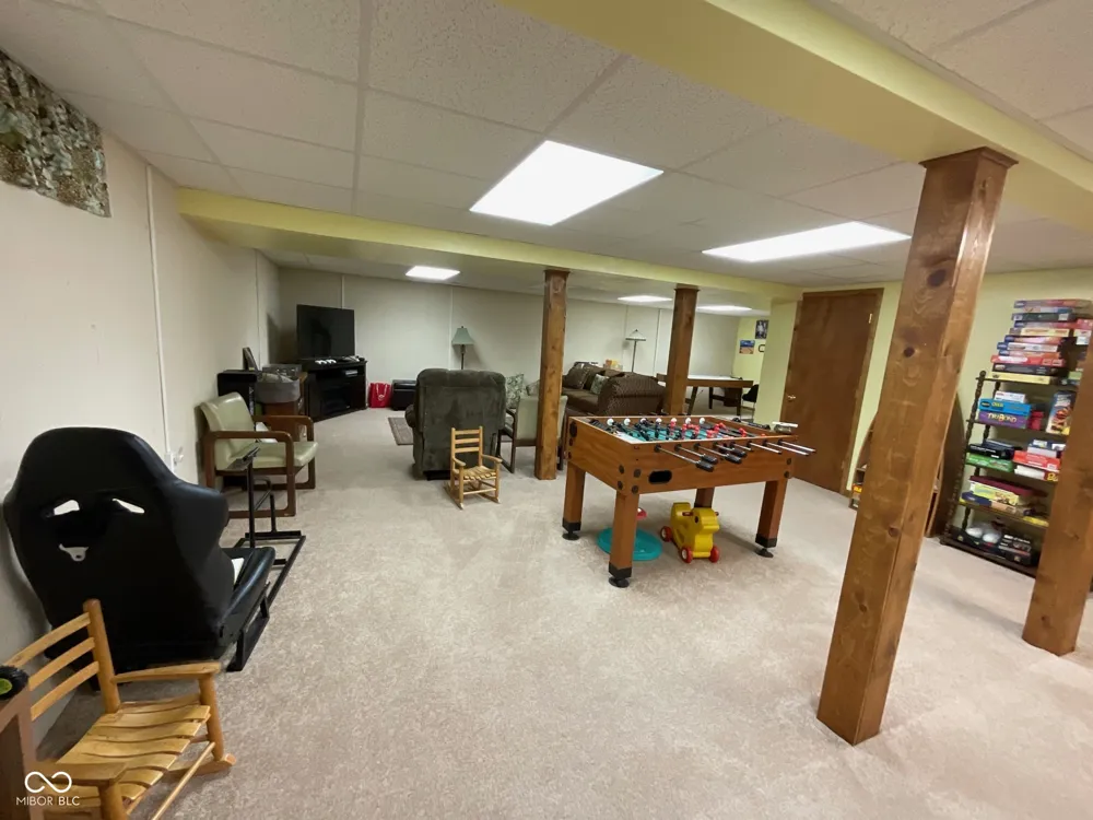 46 S Meadow Lane Rockville, IN 47872