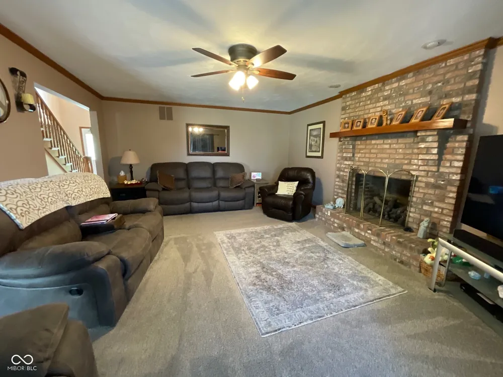 46 S Meadow Lane Rockville, IN 47872