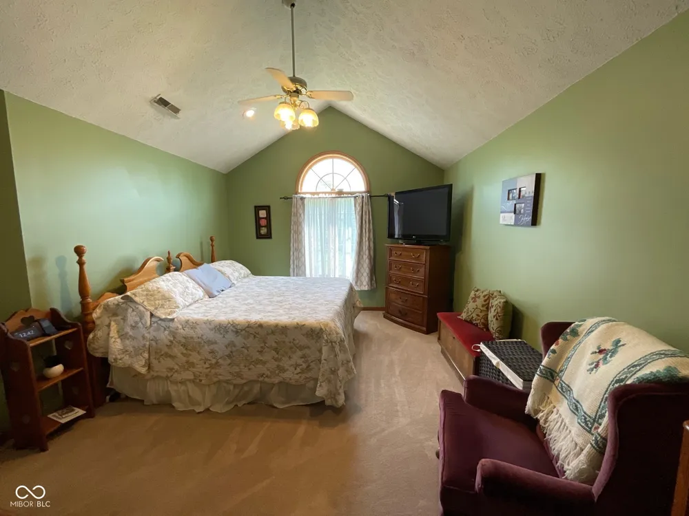 46 S Meadow Lane Rockville, IN 47872
