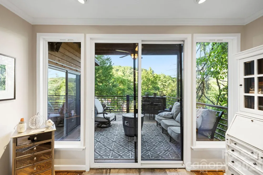 30 Lower Tanglewood Road E #2 Lake Toxaway, NC 28747