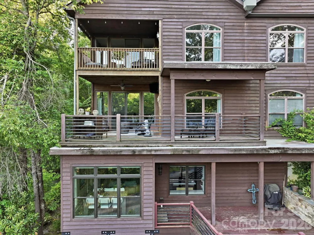 30 Lower Tanglewood Road E #2 Lake Toxaway, NC 28747