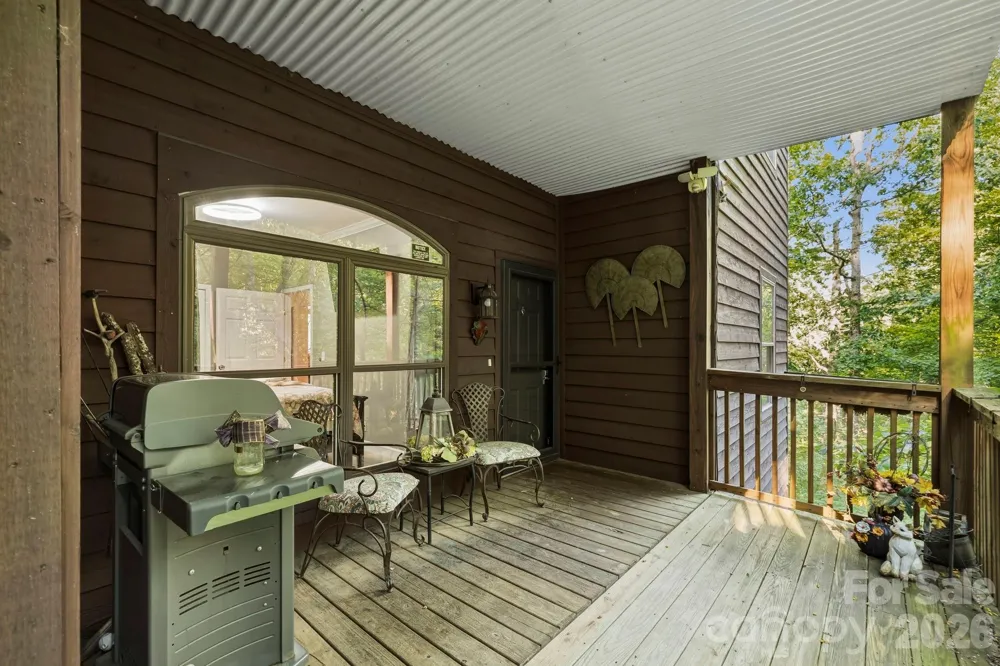 30 Lower Tanglewood Road E #2 Lake Toxaway, NC 28747