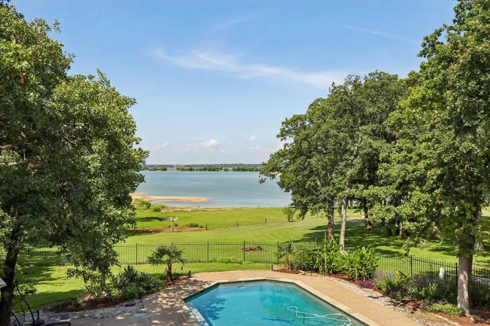 823 Carrie Court Lakewood Village, TX 75068