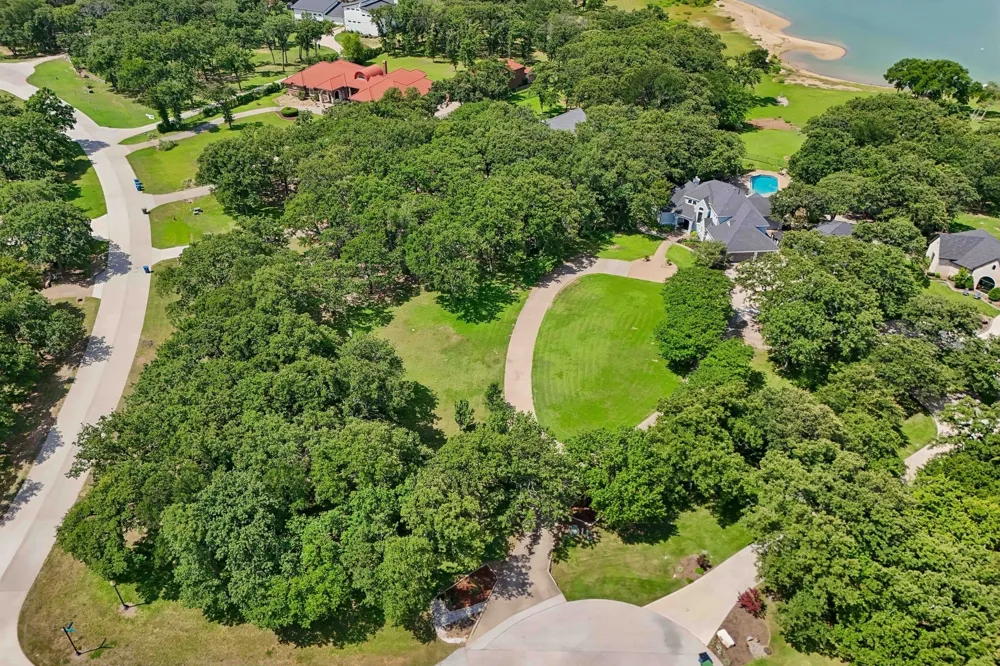 823 Carrie Court Lakewood Village, TX 75068