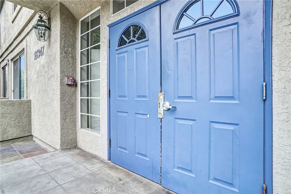 18347 Saticoy #7 Reseda, CA 91335