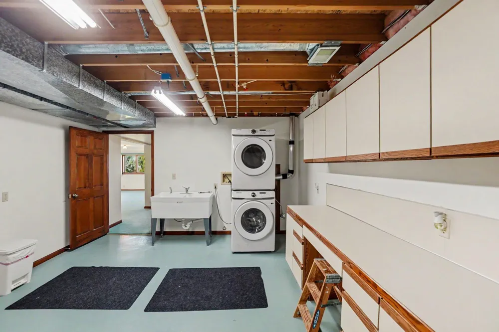 2861 W Polk Road Hart, MI 49420