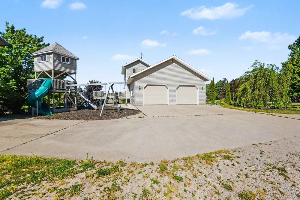 2861 W Polk Road Hart, MI 49420