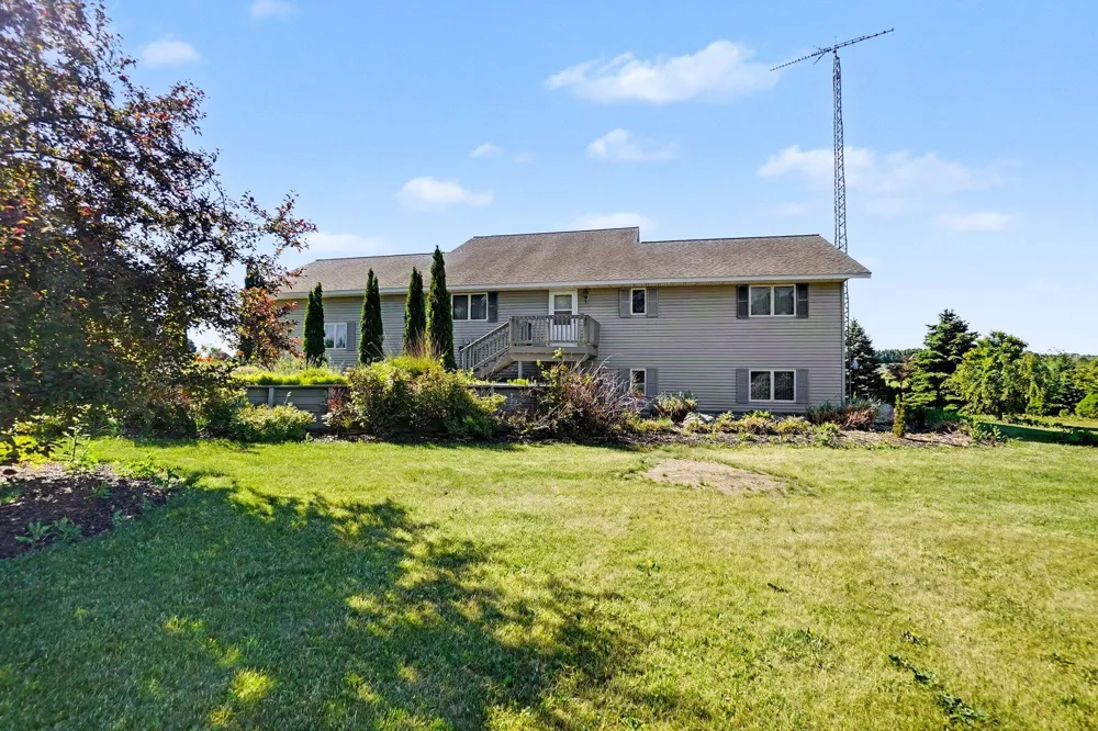 2861 W Polk Road Hart, MI 49420
