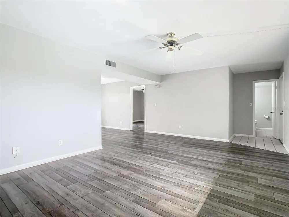 1130 LAKE PARKER AVENUE #A302 Lakeland, FL 33805