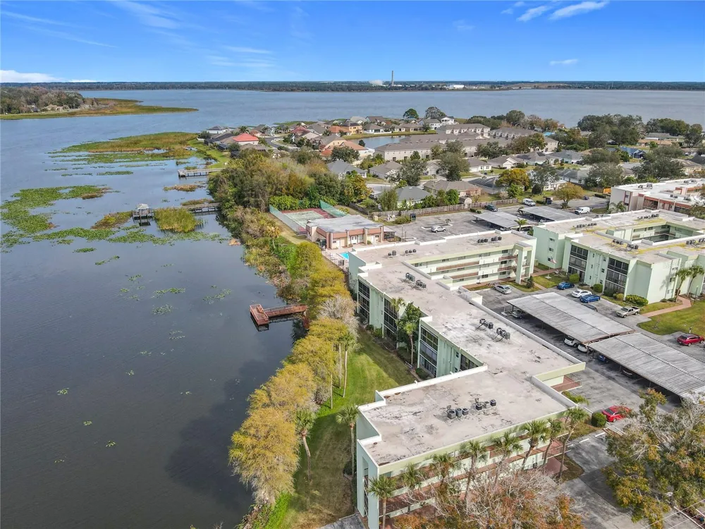 1130 LAKE PARKER AVENUE #A302 Lakeland, FL 33805