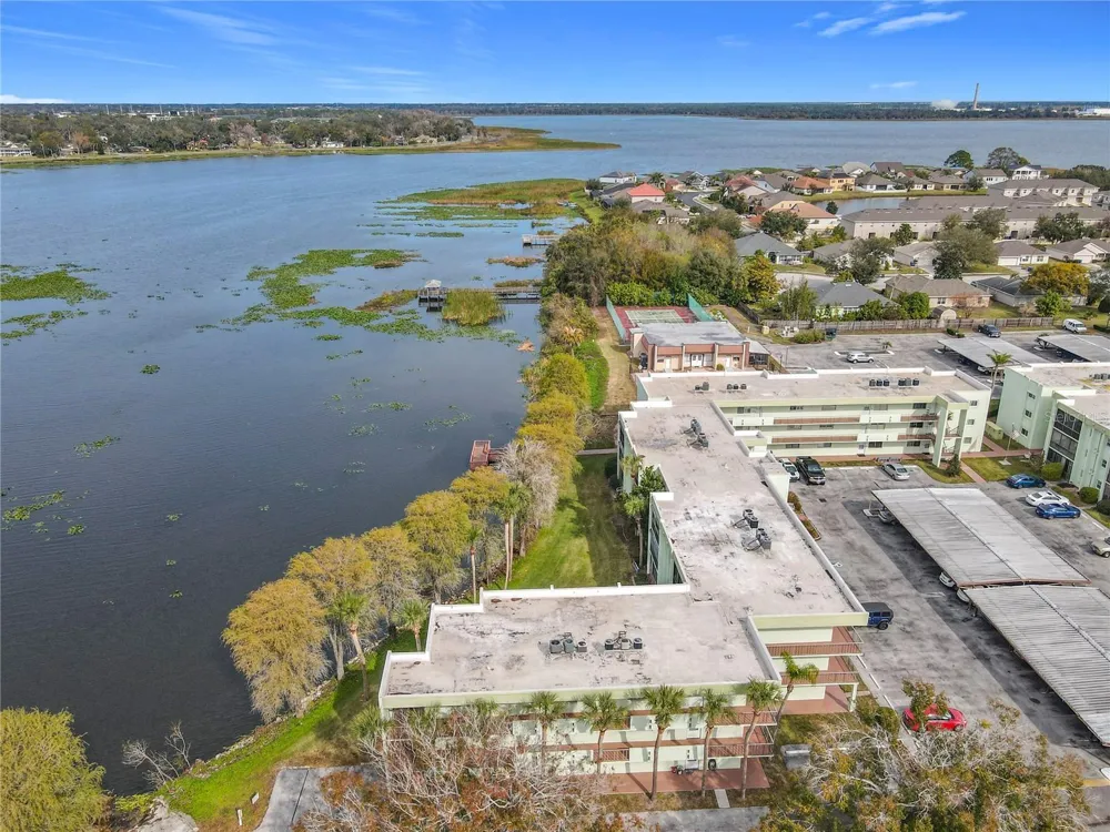 1130 LAKE PARKER AVENUE #A302 Lakeland, FL 33805