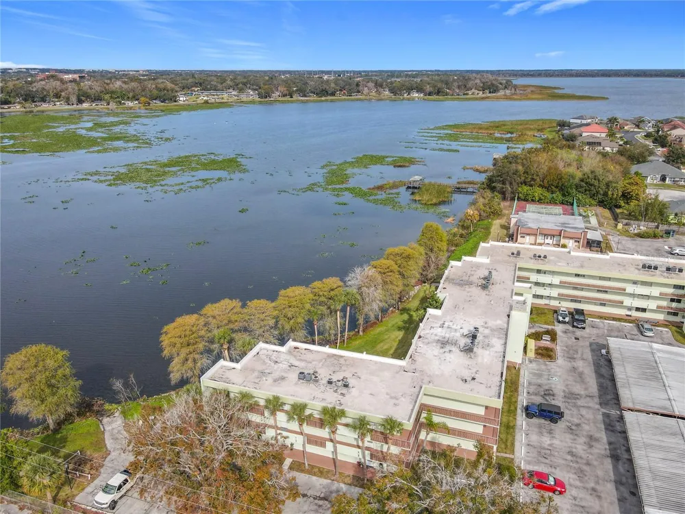 1130 LAKE PARKER AVENUE #A302 Lakeland, FL 33805