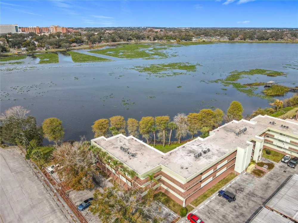 1130 LAKE PARKER AVENUE #A302 Lakeland, FL 33805