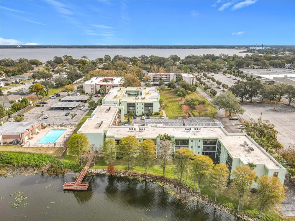 1130 LAKE PARKER AVENUE #A302 Lakeland, FL 33805