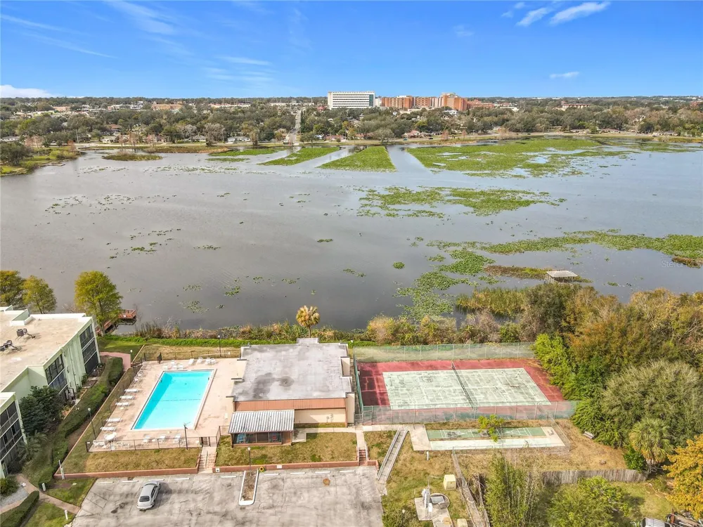 1130 LAKE PARKER AVENUE #A302 Lakeland, FL 33805