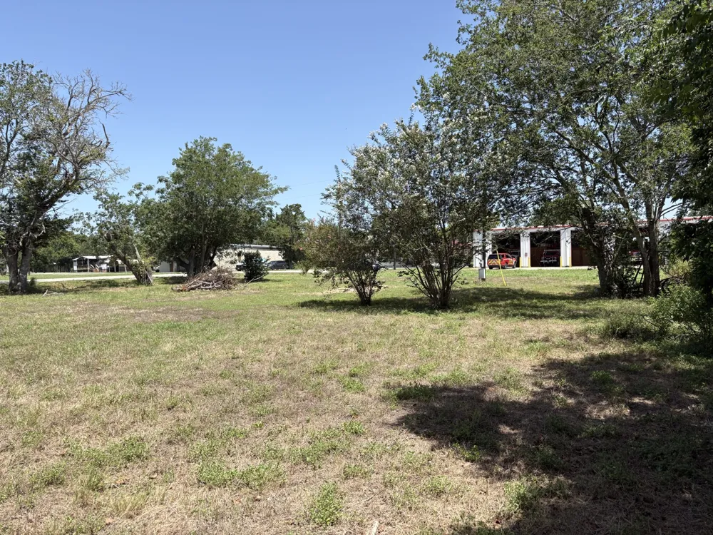 117 Gonzales Street Paige, TX 78659