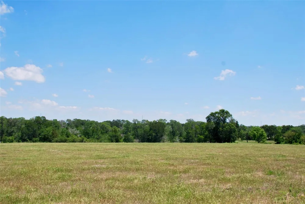 2340 Langdon Road Weimar, TX 78962