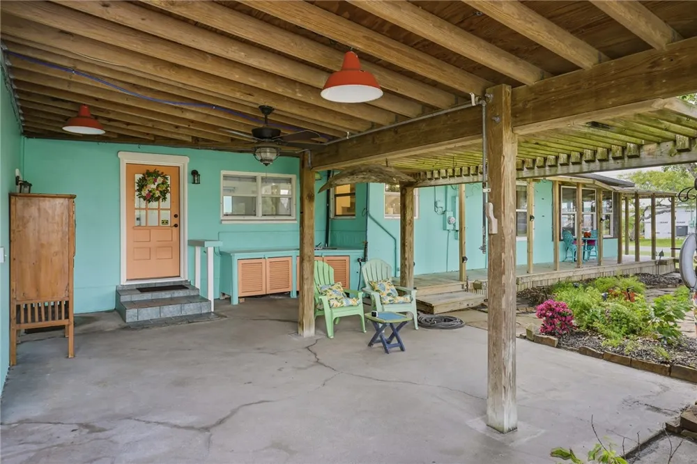 113 Palmetto Avenue Fulton, TX 78358