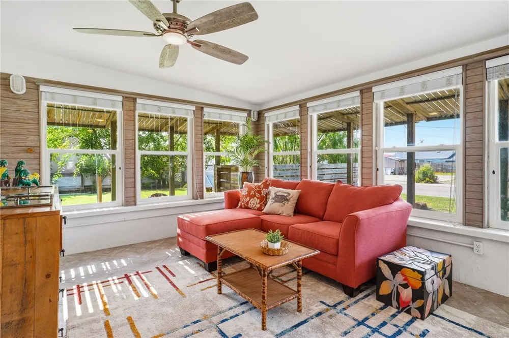 113 Palmetto Avenue Fulton, TX 78358