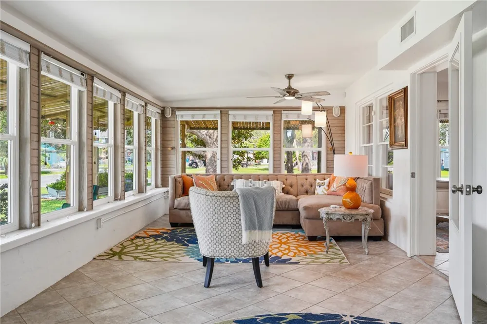 113 Palmetto Avenue Fulton, TX 78358