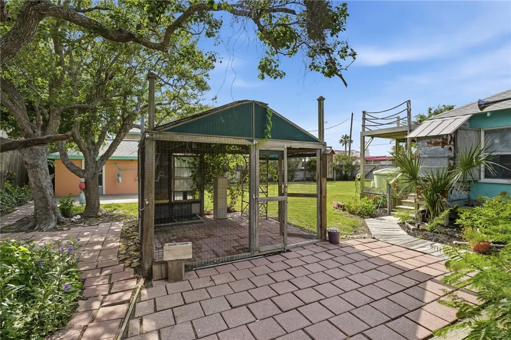113 Palmetto Avenue Fulton, TX 78358