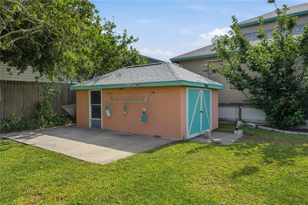 113 Palmetto Avenue Fulton, TX 78358