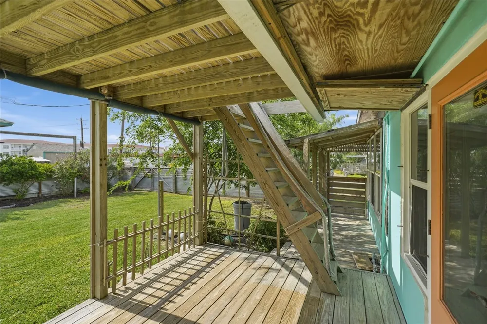113 Palmetto Avenue Fulton, TX 78358