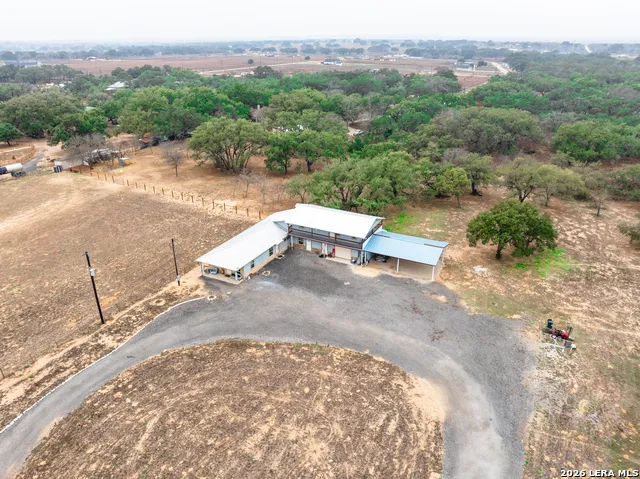 472 County Road 6723 Natalia, TX 78059