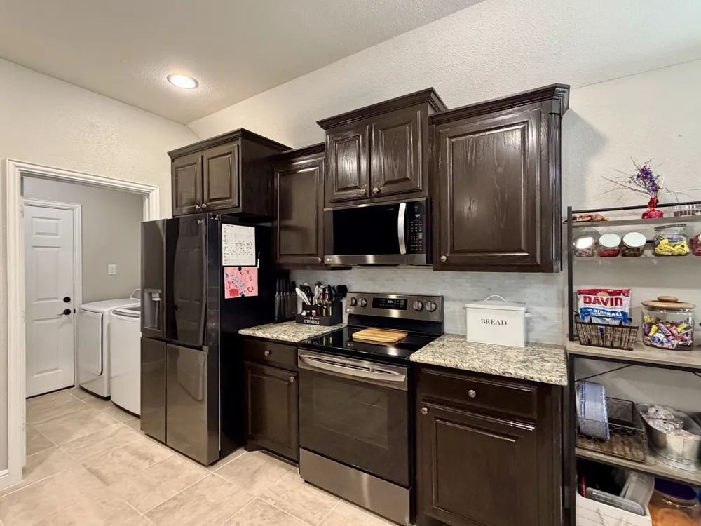 2105 Stonegate Boulevard Bridgeport, TX 76426