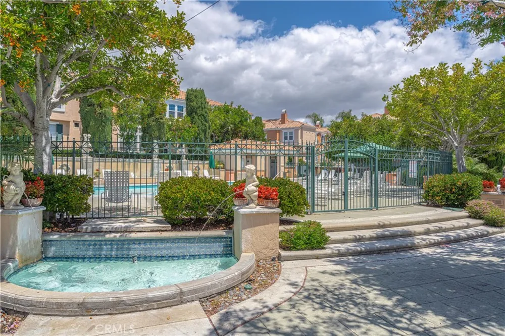 7 Medici Aisle Irvine, CA 92606