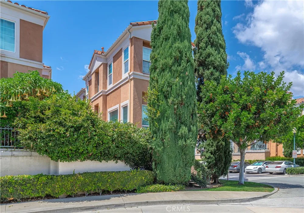 7 Medici Aisle Irvine, CA 92606