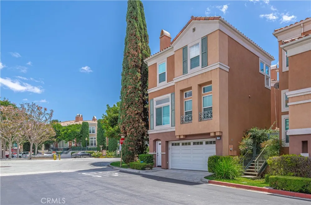 7 Medici Aisle Irvine, CA 92606