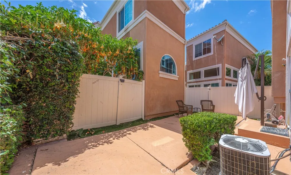 7 Medici Aisle Irvine, CA 92606