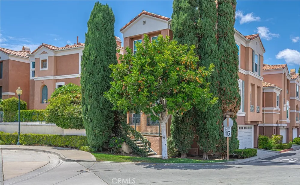 7 Medici Aisle Irvine, CA 92606