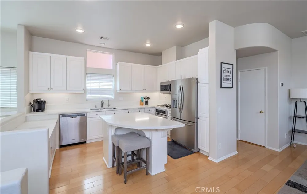 7 Medici Aisle Irvine, CA 92606